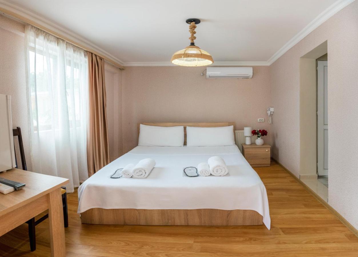 Royal House Otel Gori Dış mekan fotoğraf