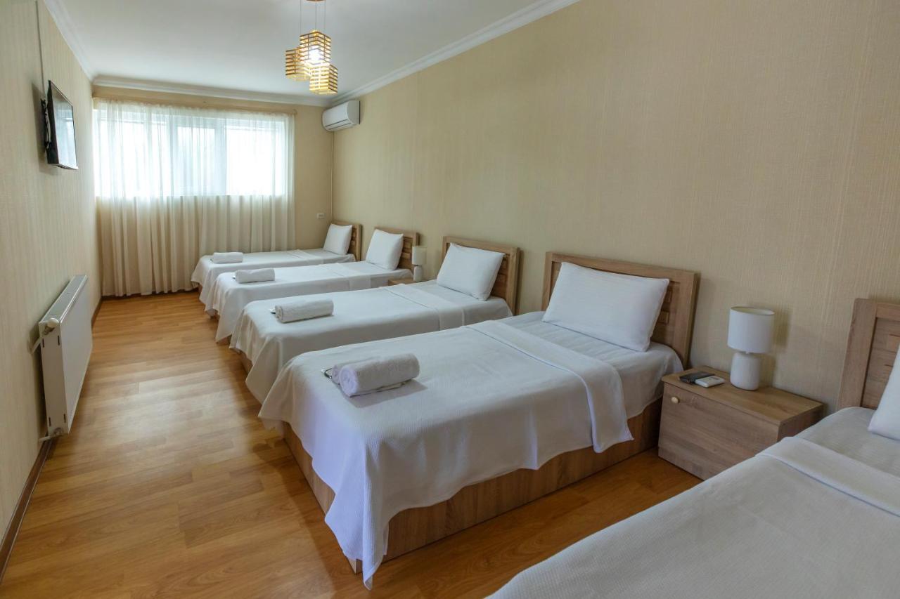 Royal House Otel Gori Dış mekan fotoğraf