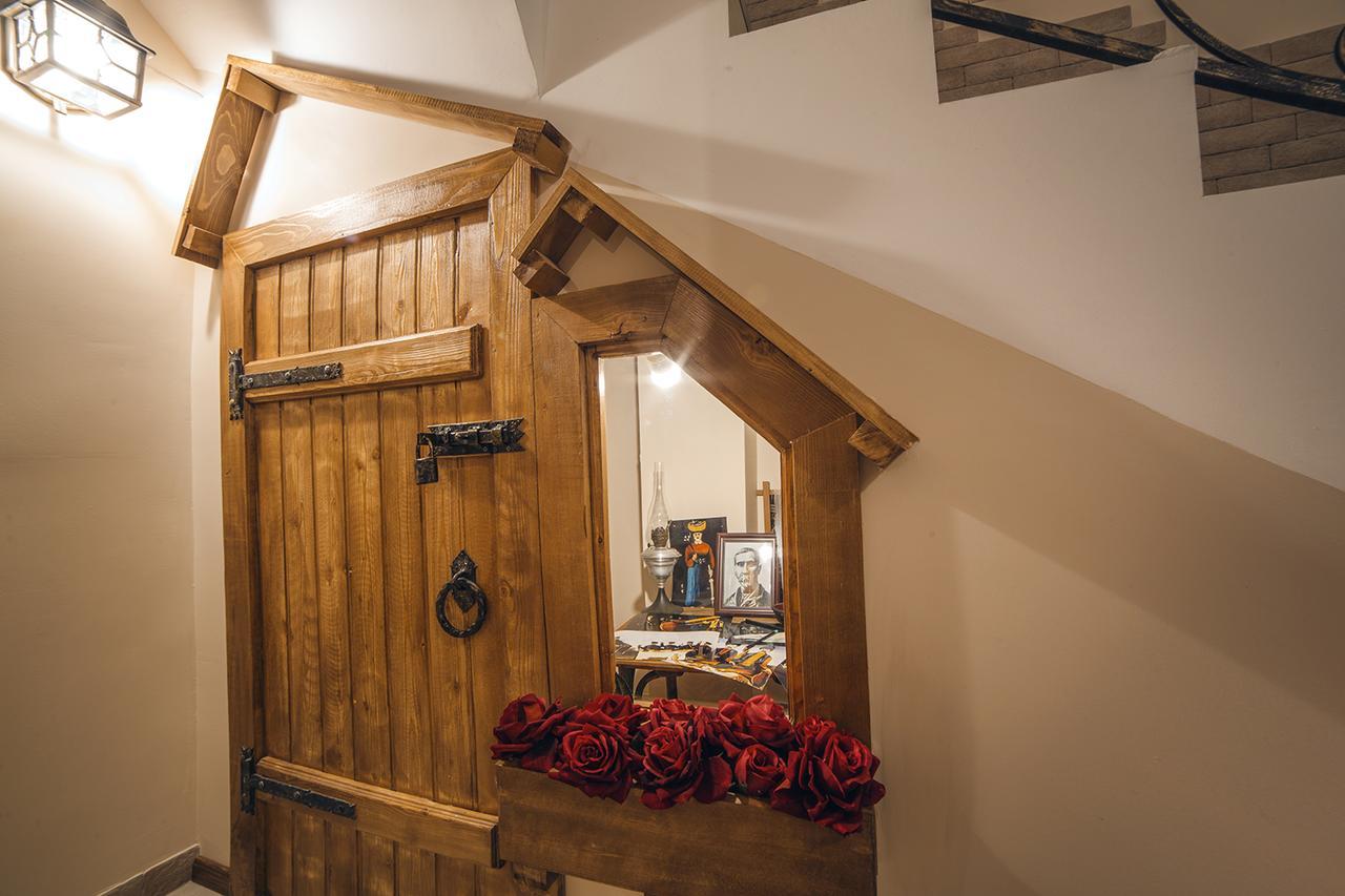 Royal House Otel Gori Dış mekan fotoğraf