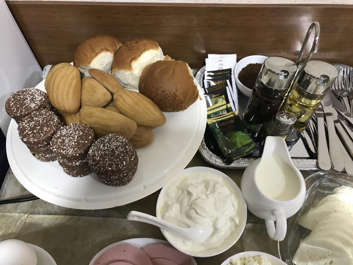 Royal House Otel Gori Dış mekan fotoğraf