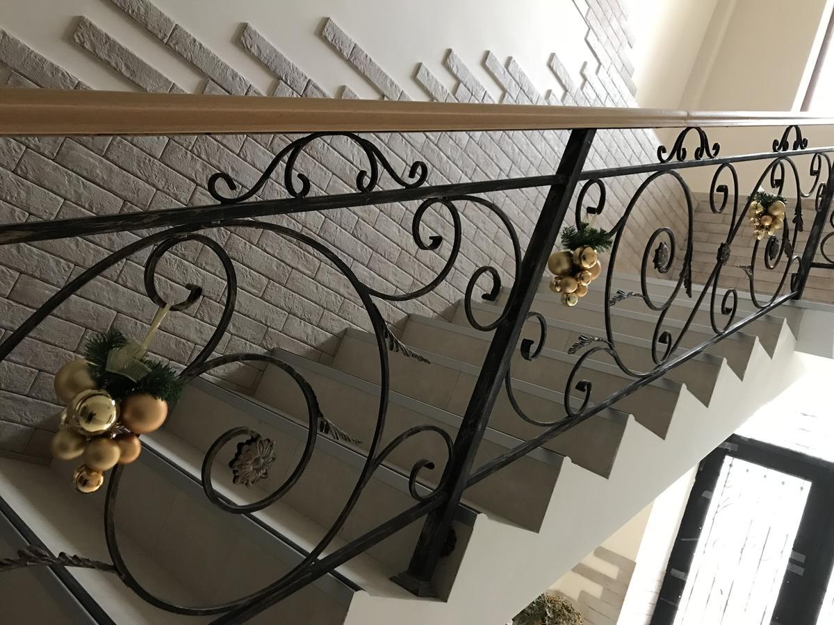 Royal House Otel Gori Dış mekan fotoğraf